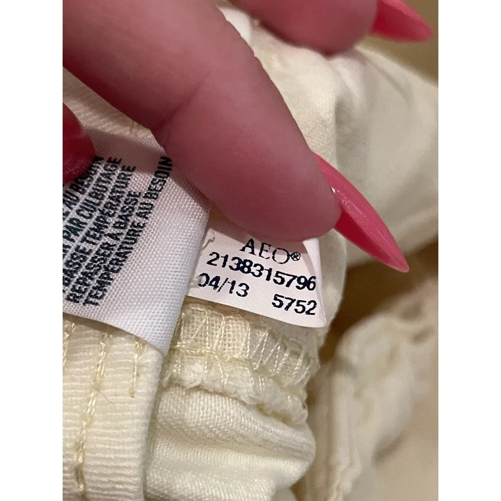 american eagle Y2K Men's LONGBOARD pale Yellow Shorts Size 30 Relaxed Fit AE